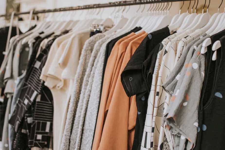 como vender roupas pela internet